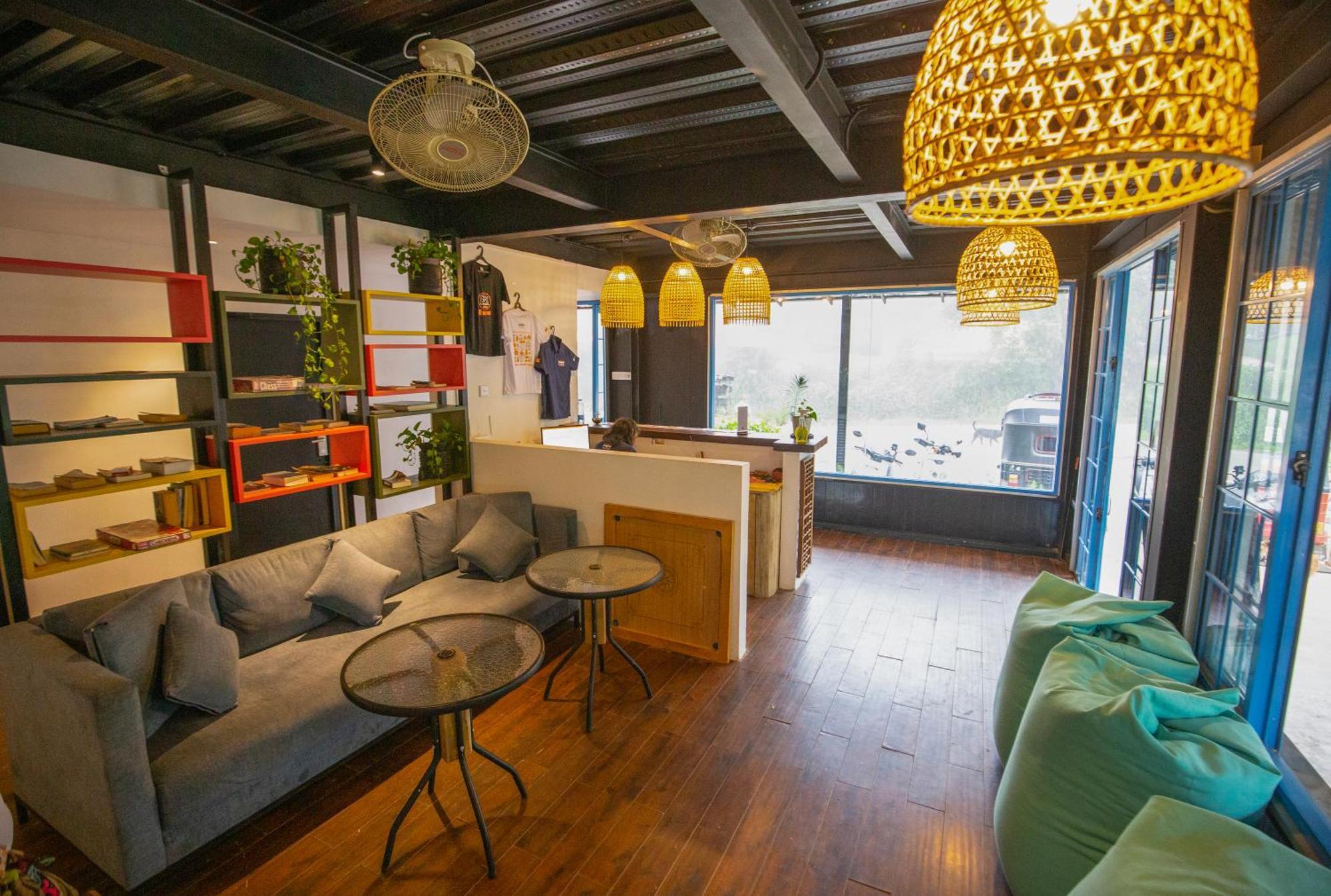 Hangover Hostels Ella Eksteriør billede