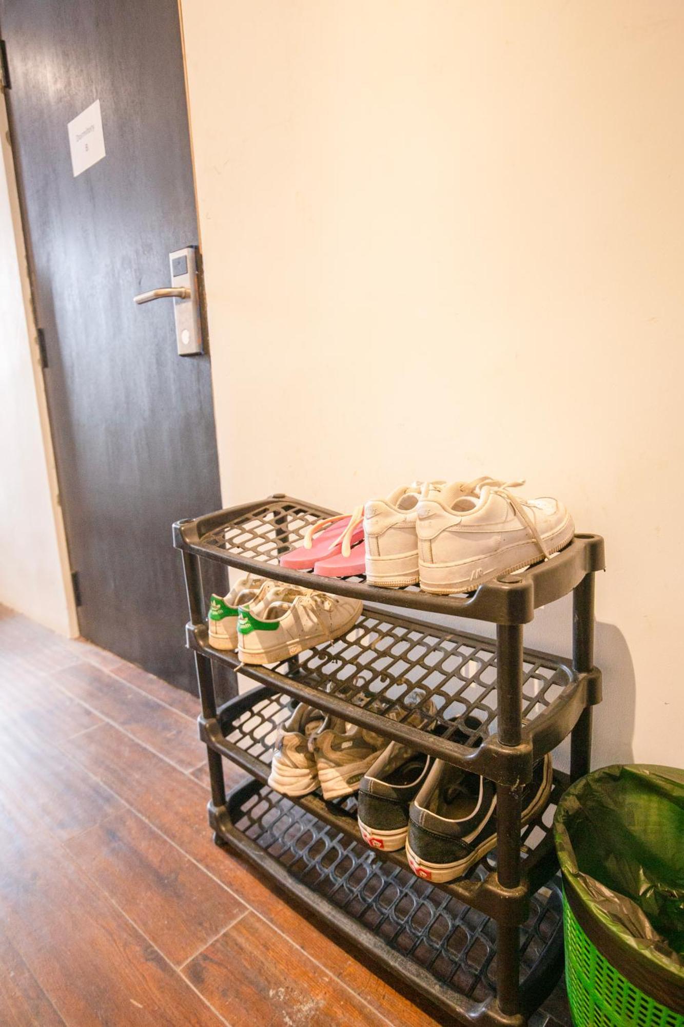 Hangover Hostels Ella Eksteriør billede